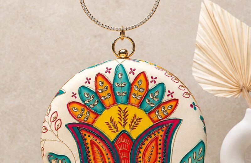 Artistic round Clutch for ladies – by The ShowSha